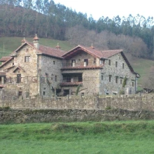 La Casa de Gándara (divercantabria). Penagos. Cantabria. albergue lejos 2